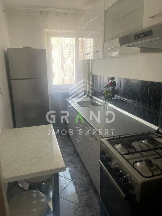 AP 2 camere DECOMANDAT, BALCON, zona Manastur/Minerva