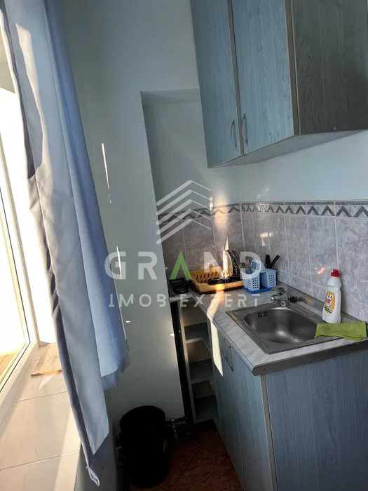 Ap 2 camere DECOMANDAT,zona Intre Lacuri