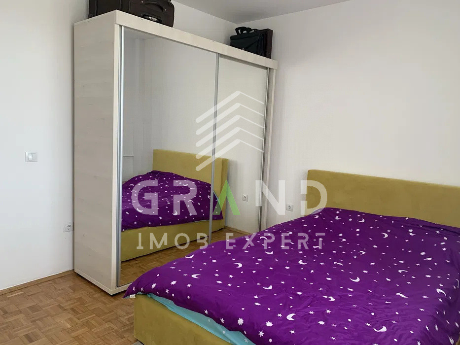 Ap 3 camere MODERN, BALCON, PARCARE, zona CENTRU/PARCUL CENTRAL