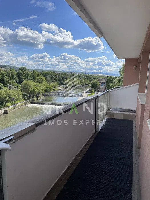 Ap 3 camere MODERN, BALCON, PARCARE, zona CENTRU/PARCUL CENTRAL