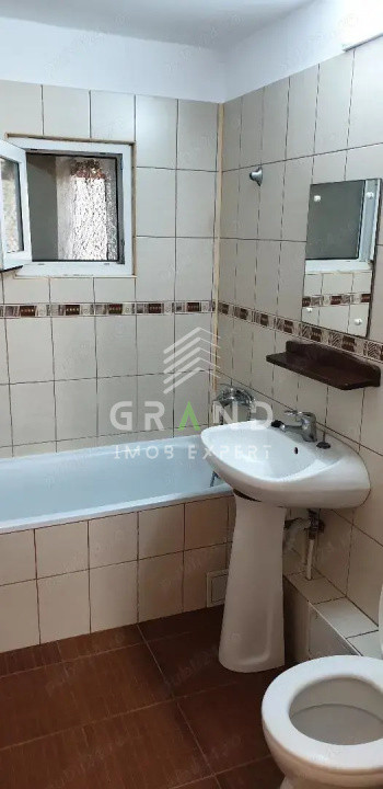 Ap 2 camere DECOMANDAT, BALCON, zona Gheorgheni