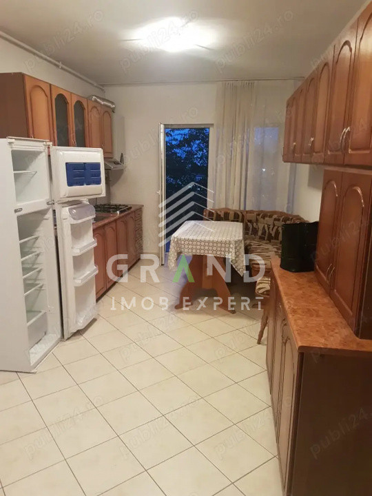 Ap 2 camere DECOMANDAT, BALCON, zona Manastur