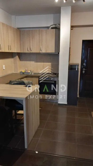 Ap 2 camere, BALCON, zona Plopilor