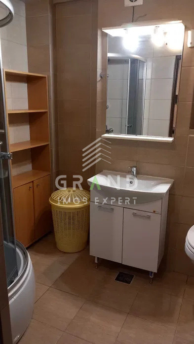 Ap 2 camere, BALCON, zona Plopilor