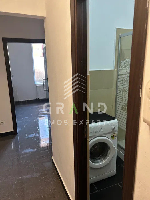 Ap 2 camere DECOMANDAT, PARCARE, zona Garii