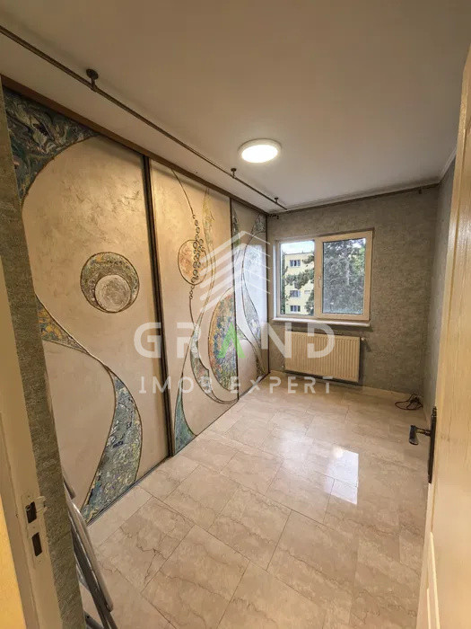 Ap 3 camere, 2 BALCOANE INCHISE, PARCARE, zona Manastur