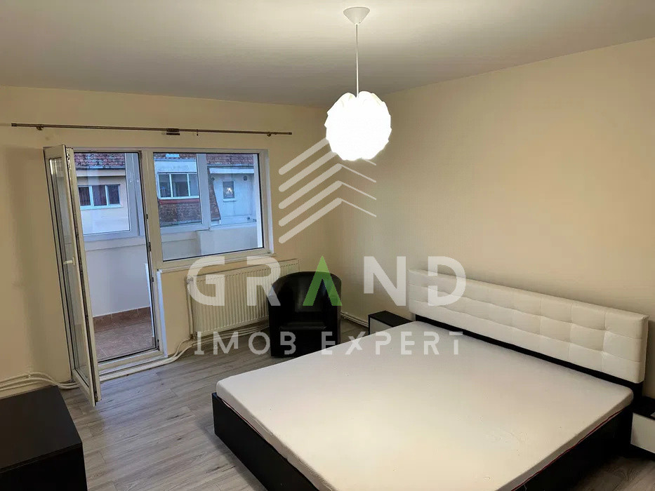 Ap 3 camere DECOMANDAT, 2 BALCOANE INCHISE, zona Zorilor