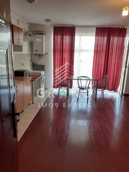 Ocazie! 2 camere, balcon generos, mobilat – Baciu, lângă stație și magazine