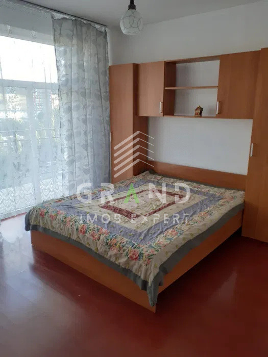Ocazie! 2 camere, balcon generos, mobilat – Baciu, lângă stație și magazine