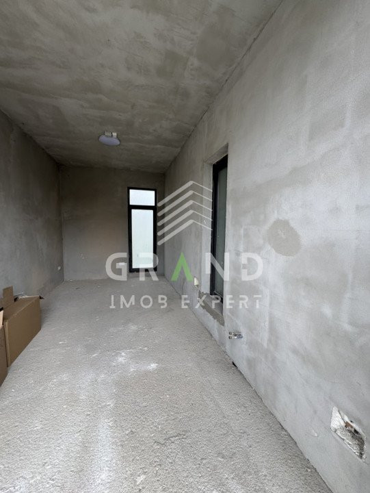 OPORTUNITATE!Casa individuala,4 camere,3 BAI,TERASA,GARAJ,zona Dezmir