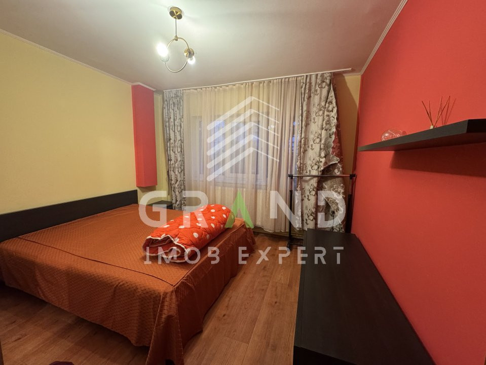 Apartament 3 camere de închiriat–Zorilor, Str. Lunii