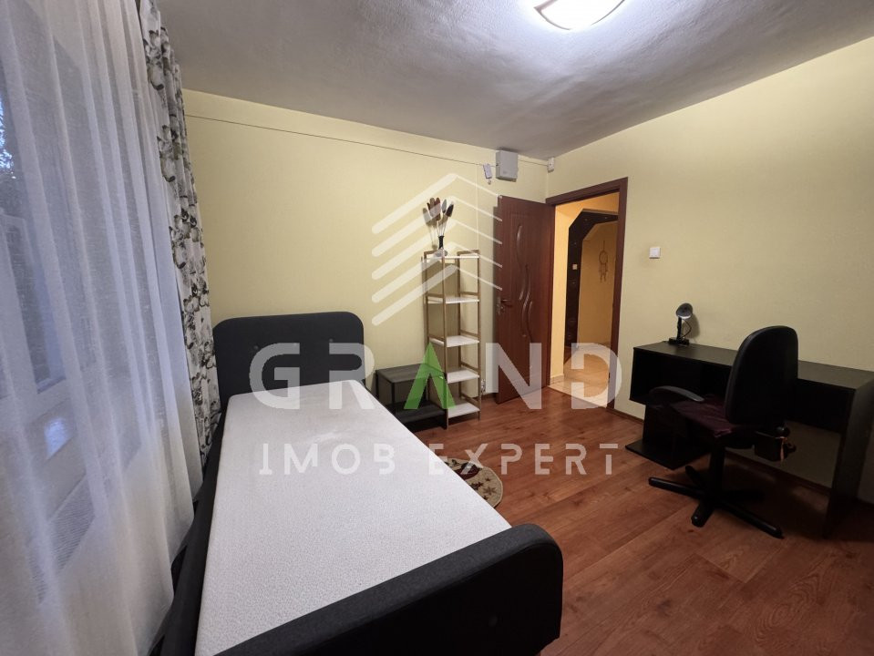 Apartament 3 camere de închiriat–Zorilor, Str. Lunii
