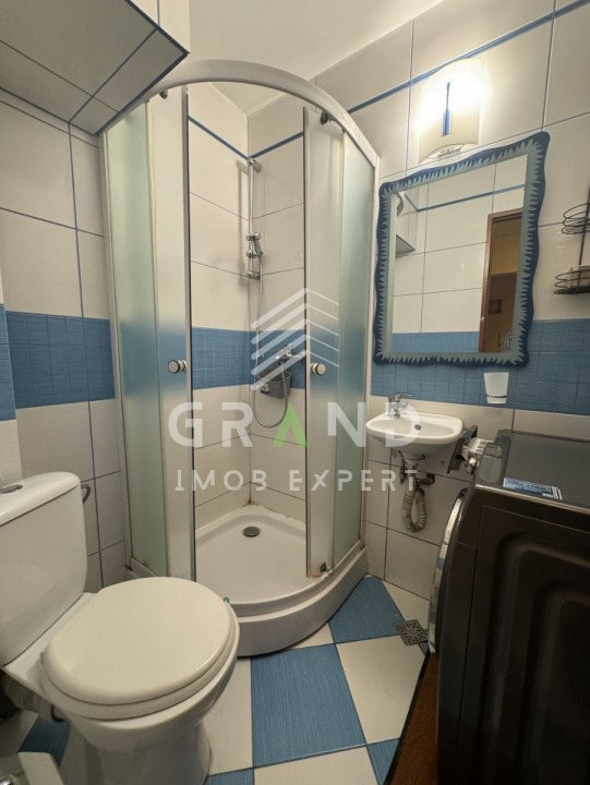 Apartament 3 camere de închiriat–Zorilor, Str. Lunii