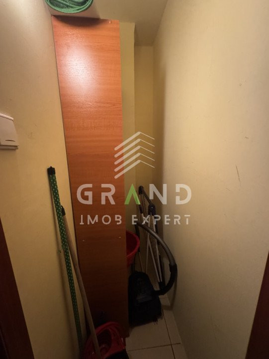 Apartament 3 camere de închiriat–Zorilor, Str. Lunii