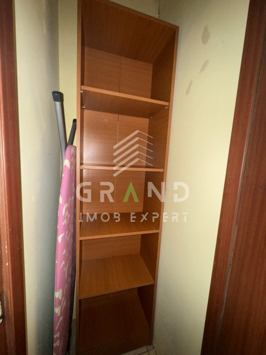 Apartament 3 camere de închiriat–Zorilor, Str. Lunii