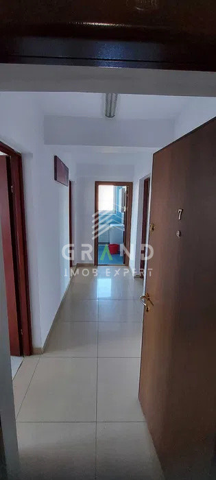 Ap 3 camere, 2 BALCOANE INCHISE, PARCARE, zona Bulevardul Muncii/Emerson