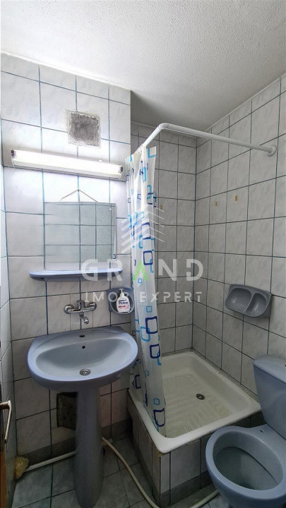 Ap 4 camere,2 BALCOANE, 2 BAI, Zona Zorilor/Observator