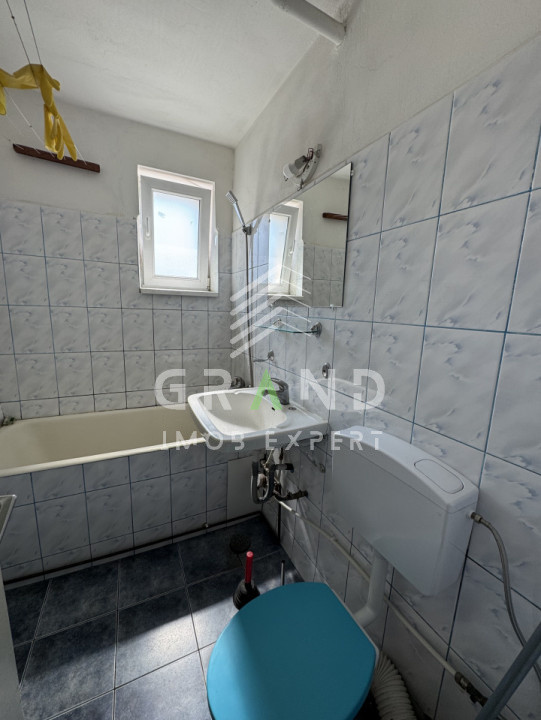 Ap 2 camere,semidecomandat,etaj 3/4,Grigorescu–Str. Petuniei/Plaja Grigorescu