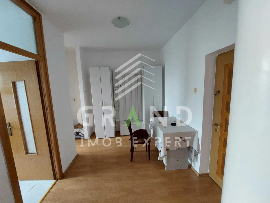 Ap 1 camera, BALCON, PARCARE, zona Gruia