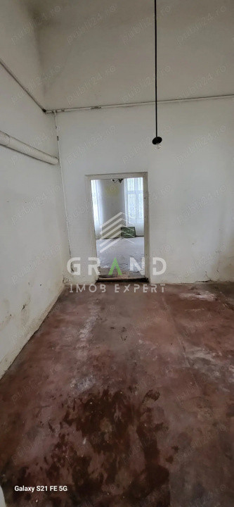 „Apartament cu intrare din bulevard, 3 camere + pivniță 23 m², ultracentral-Cluj