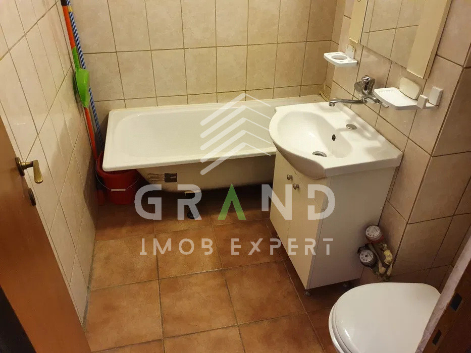 GARSONIERA ECONOMA, BALCON INCHIS, PARCARE, zona Zorilor