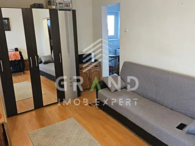 GARSONIERA ECONOMA, BALCON INCHIS, PARCARE, zona Zorilor