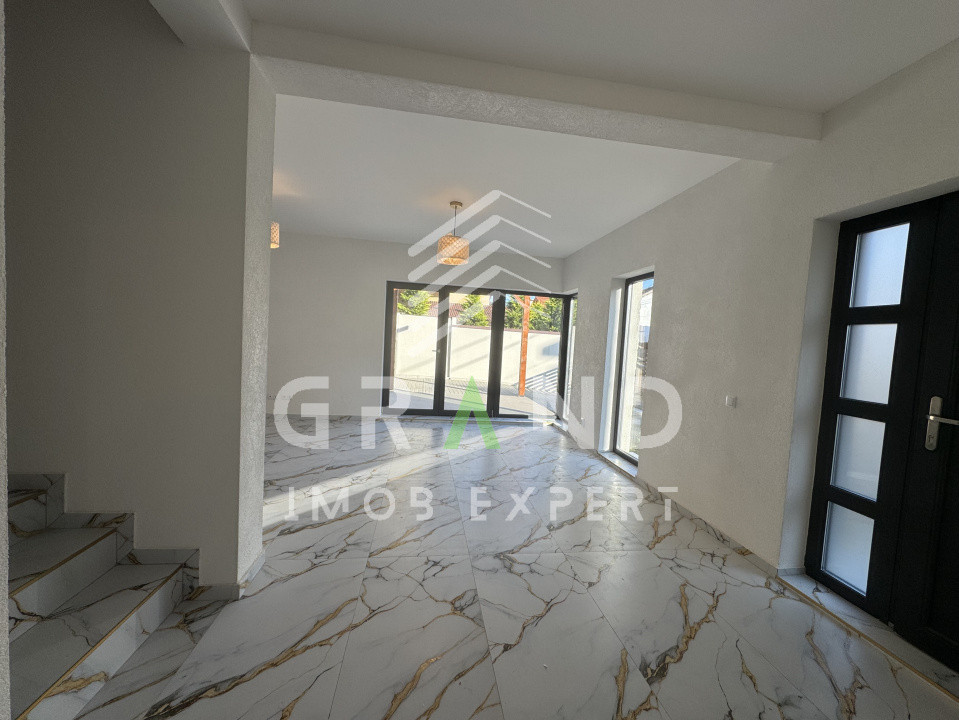 Imobil nou de închiriat în Plopilor | 115 mp utili | Terasă 25 mp | Parcare