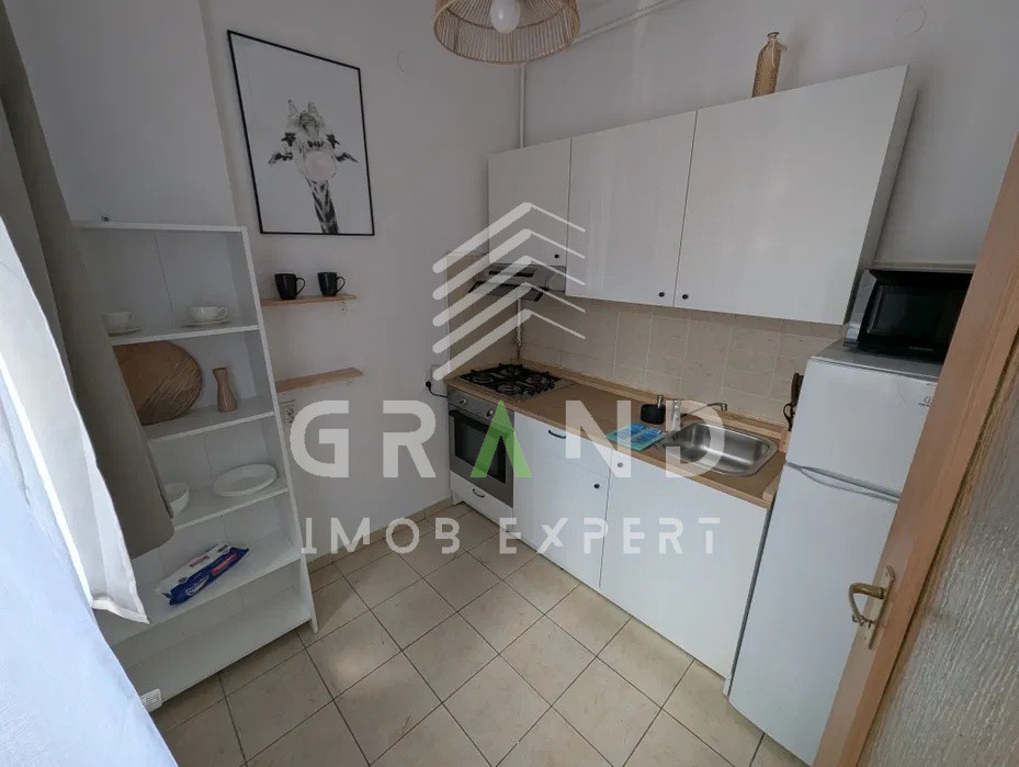 Ap 1 camera, PARCARE, zona Garii