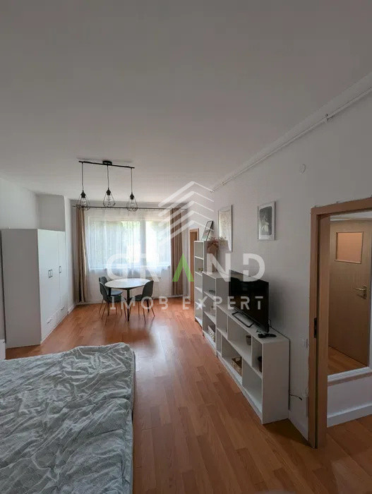 Ap 1 camera, PARCARE, zona Garii