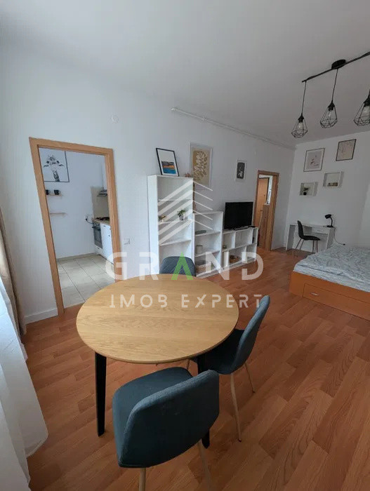 Ap 1 camera, PARCARE, zona Garii