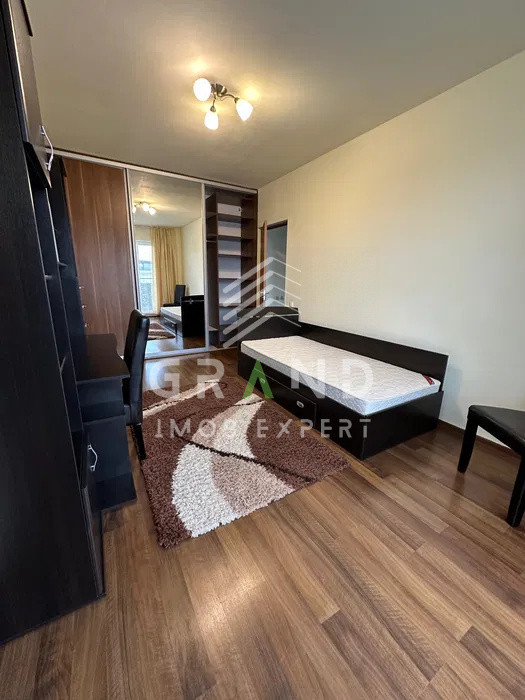 Ap 2 camere, 2 BALCOANE, PARCARE, zona Europa