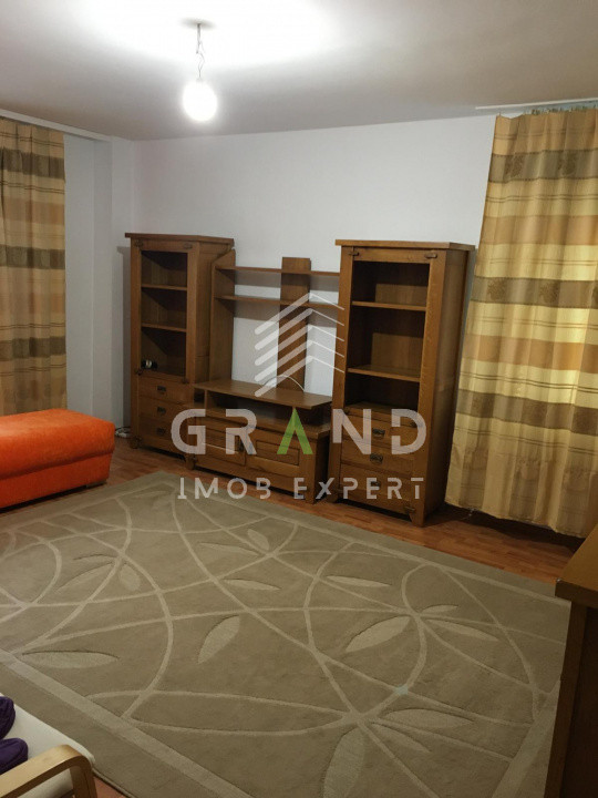 Ap 2 camere | DECOMANDAT, | BALCON |  CALEA TURZII/BENZINARIA MOL