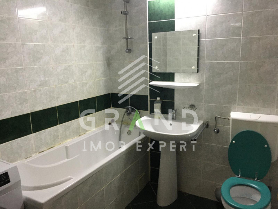 Ap 2 camere | DECOMANDAT, | BALCON |  CALEA TURZII/BENZINARIA MOL