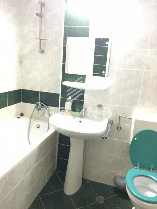 Ap 2 camere | DECOMANDAT, | BALCON |  CALEA TURZII/BENZINARIA MOL