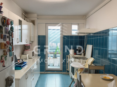 Apartament luminos în Mănăștur, 3 camere, 2 balcoane – disponibil 1 iulie
