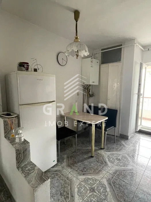 Ap 2 camere DECOMANDAT, BALCON, zona Calea Dorobantilor