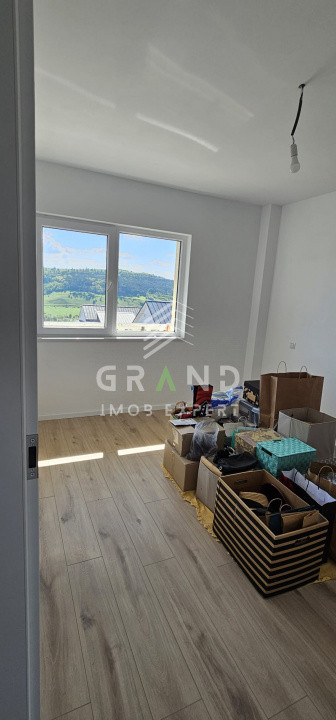 Apartament de vanzare 2 camere + balcon 19 mp-panoramă S – PARCARE SI CF INCLUS