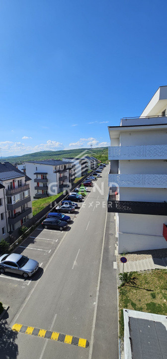 Apartament de vanzare 2 camere + balcon 19 mp-panoramă S – PARCARE SI CF INCLUS