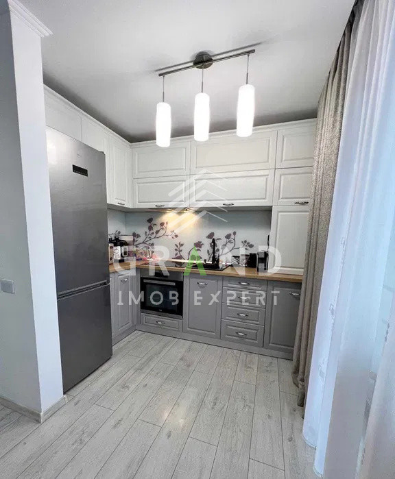 Apartament modern cu 3 Camere, 72 mp + Garaj și Parcare – Zona Sub Cetate