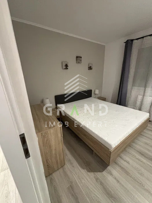 Ap 3 camere, BALCON, PARCARE, zona Floresti/Vivo