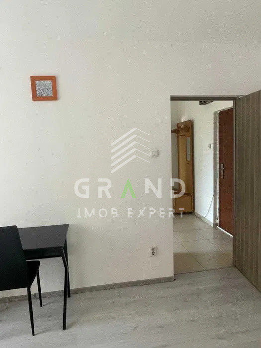 Ap 2 camere DECOMANDAT, BALCON, zona Manastur