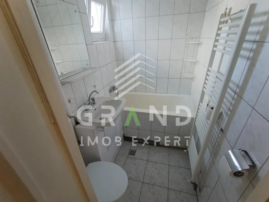 Ap 2 camere DECOMANDAT, PARCARE, zona Manastur