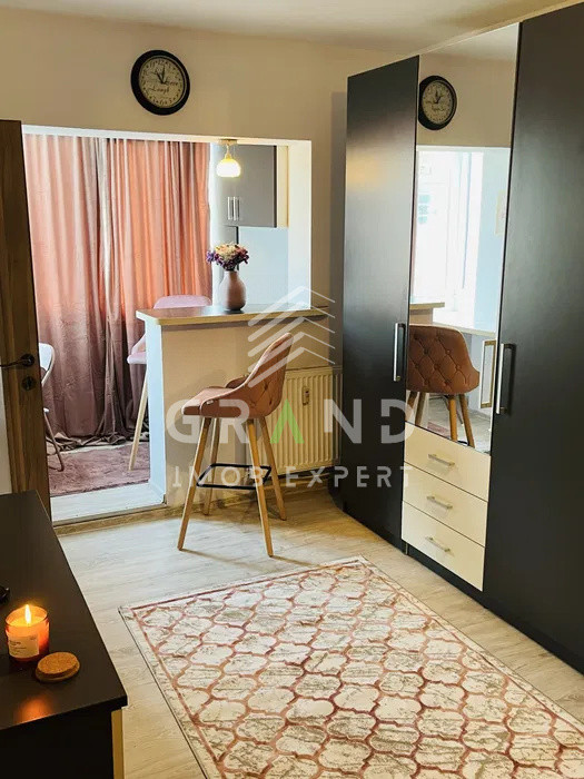 GARSONIERA, BALCON INCHIS, PARCARE, zona P-ta Mihai Viteazu