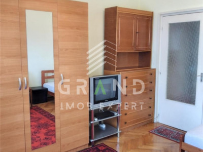 Ap. cu două camere decomandate, zona Prefectură –ultracentral Cluj -fara parcare