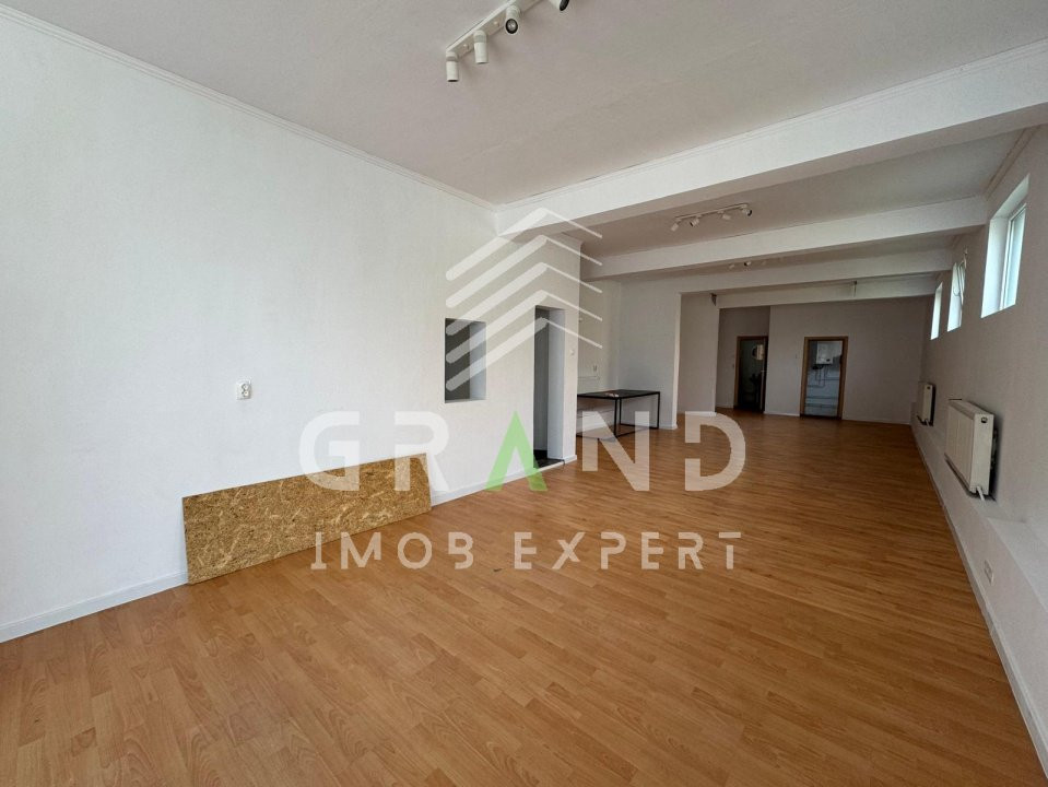 Închiriere casă–zonă centrală,Str. Caracal | 280 m² utili | Parcare asigurată