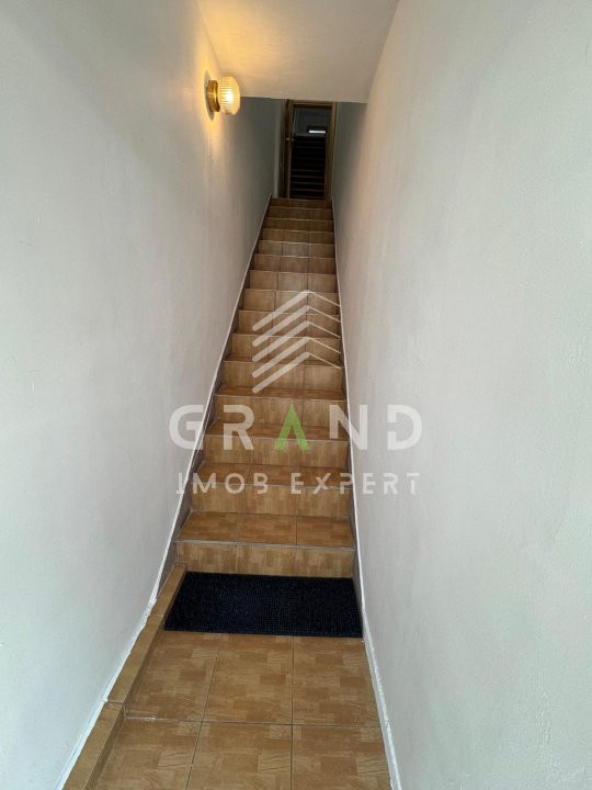 Închiriere casă–zonă centrală,Str. Caracal | 280 m² utili | Parcare asigurată