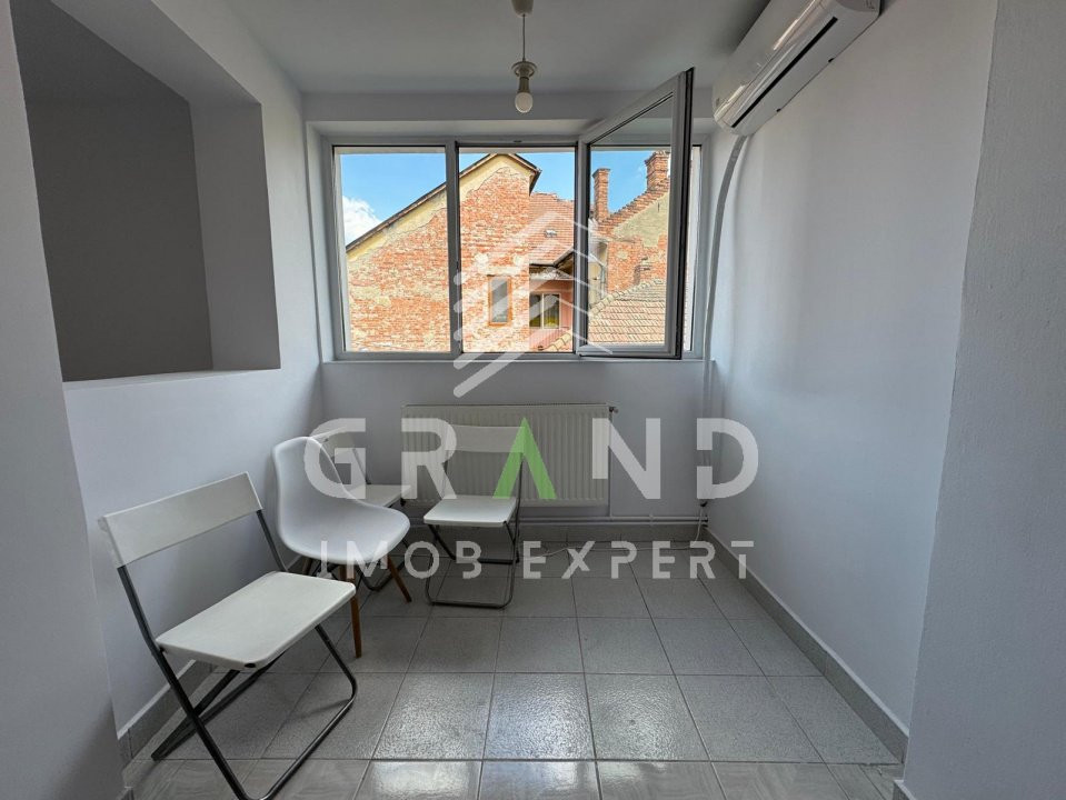 Închiriere casă–zonă centrală,Str. Caracal | 280 m² utili | Parcare asigurată