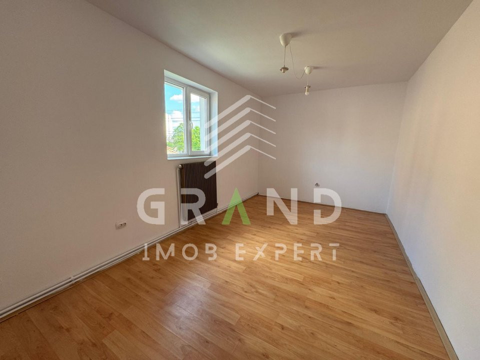 Închiriere casă–zonă centrală,Str. Caracal | 280 m² utili | Parcare asigurată