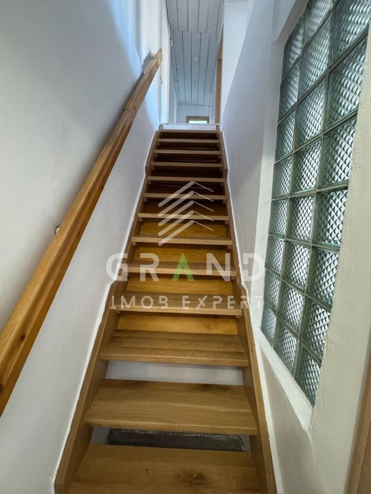 Închiriere casă–zonă centrală,Str. Caracal | 280 m² utili | Parcare asigurată