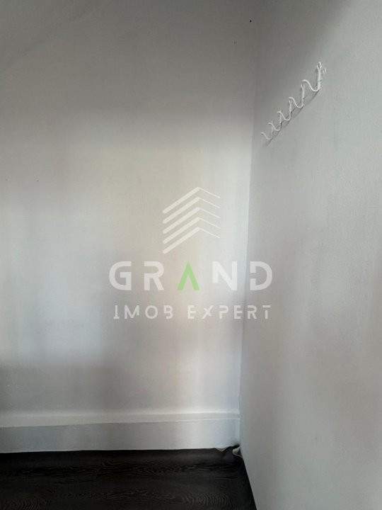 Închiriere casă–zonă centrală,Str. Caracal | 280 m² utili | Parcare asigurată
